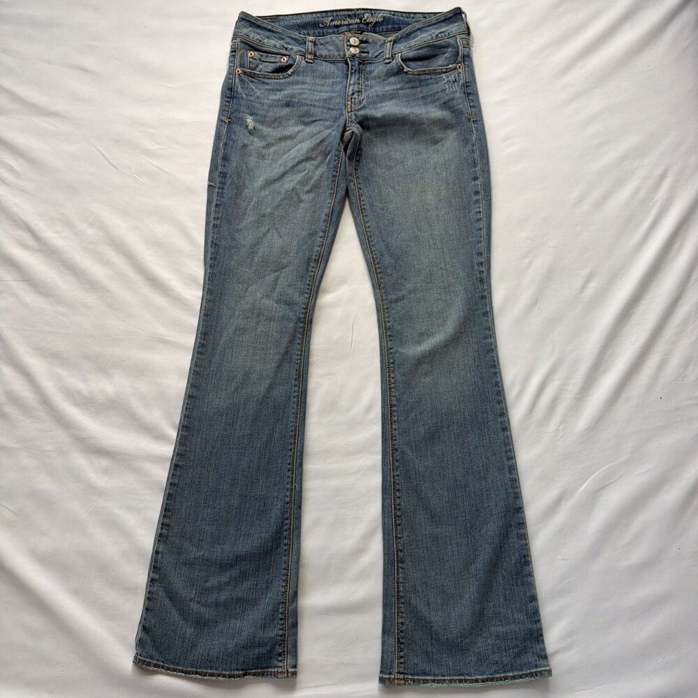 American Eagle Women’s Low Rise Artist Flare Jean Size 6 Long